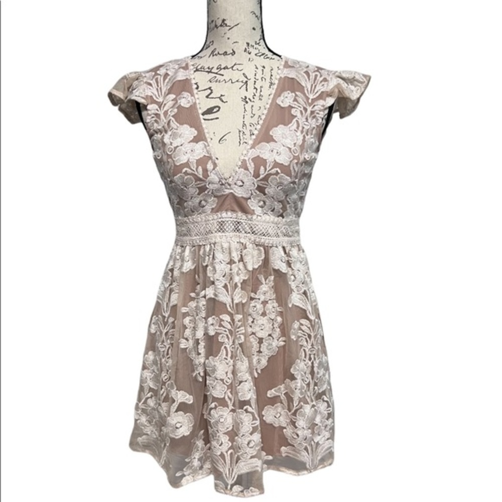 New For Love and Lemons Temecula Fit & Flare Mini dress Ivory size Small - Picture 4 of 16